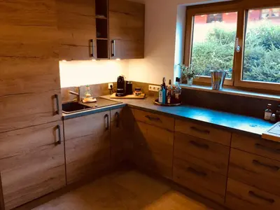 Küche/Küchenzeile in der Unterkunft Charmantes Garten-Apartment: Erholung im Chiemgau