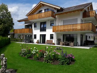 Ein Garten an der Unterkunft Ferienwohnung Blickfang