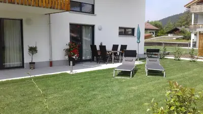 Ein Garten an der Unterkunft Ferienwohnung Blickfang