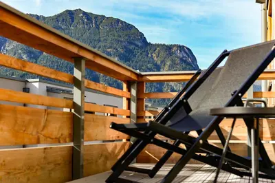 Ein allgemeiner Bergblick oder ein Berglick von der Ferienwohnung aus