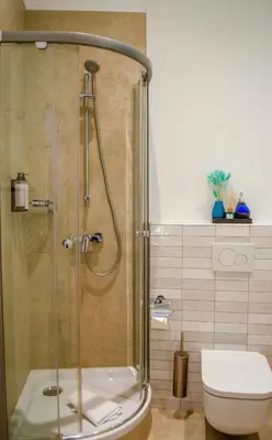 Ein Badezimmer in der Unterkunft HOMELY STAY Studio 2 - Modern Self-Check-In room in Munich
