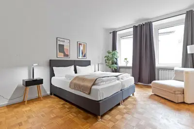 Ein Bett oder Betten in einem Zimmer der Unterkunft Flatista Homes - Old Town