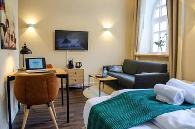 TV/Unterhaltungsangebot in der Unterkunft HOMELY STAY Studio 3 - Cozy Self-Check-In Studio in Central Munich