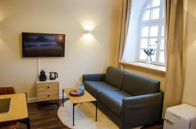 TV/Unterhaltungsangebot in der Unterkunft HOMELY STAY Studio 3 - Cozy Self-Check-In Studio in Central Munich