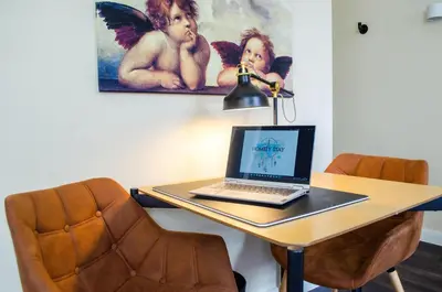 TV/Unterhaltungsangebot in der Unterkunft HOMELY STAY Studio 3 - Cozy Self-Check-In Studio in Central Munich