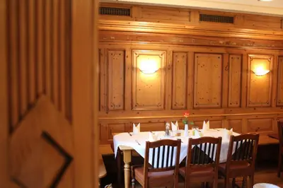 Ein Restaurant oder anderes Speiselokal in der Unterkunft Das Quartier
