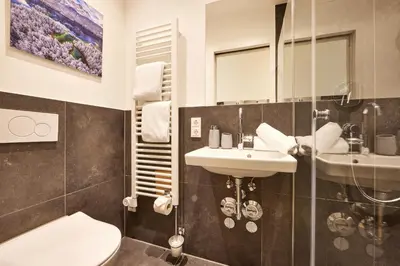 Ein Badezimmer in der Unterkunft BergJuwel