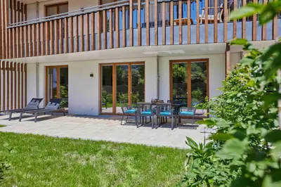 Ein Garten an der Unterkunft Hirsch
