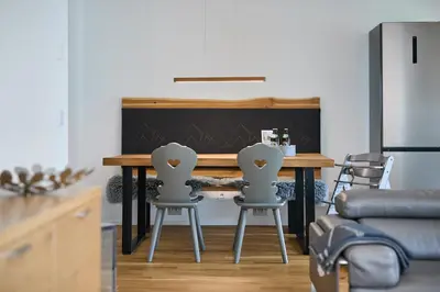 Ein Sitzbereich in der Unterkunft Gipfelglück-Garmisch