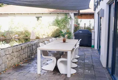 Ein Balkon oder eine Terrasse in der Unterkunft Design Ferienwohnung im Alpenvorland