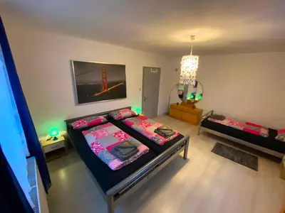 Ein Sitzbereich in der Unterkunft Ferienwohnung Zusmarshausen