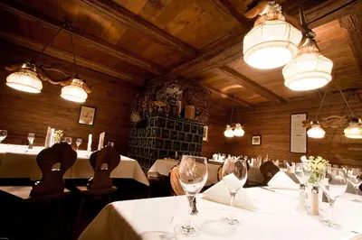 Ein Restaurant oder anderes Speiselokal in der Unterkunft Bio-Hotel Alter Wirt