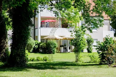 Ein Garten an der Unterkunft Haus am Mühlenweg - Appartement 4 Haus I - sonniges und modernes Ferienappartement