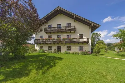 Ein Garten an der Unterkunft Gilg-Kräuterhof
