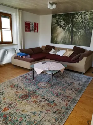 Ein Sitzbereich in der Unterkunft Ferienwohnung Wiadahoam