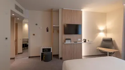 Küche/Küchenzeile in der Unterkunft Holiday Inn Express - MUNICH NORTH by IHG