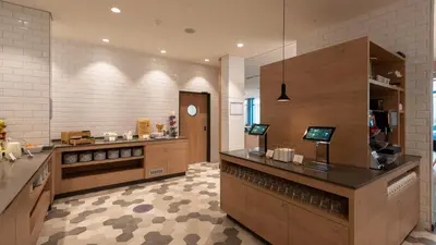 Küche/Küchenzeile in der Unterkunft Holiday Inn Express - MUNICH NORTH by IHG