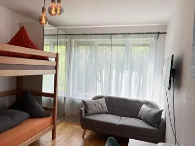 Ein Bett oder Betten in einem Zimmer der Unterkunft Gemütliche Privatzimmer mit geteiltem Bad, Küche und Garten