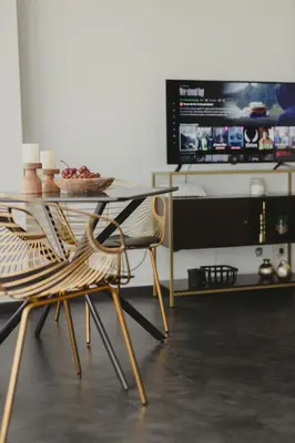 TV/Unterhaltungsangebot in der Unterkunft Hohes Apartment mit Weitblick über Augsburg