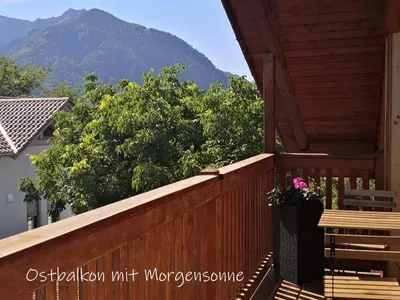 Ein allgemeiner Bergblick oder ein Berglick von der Ferienwohnung aus