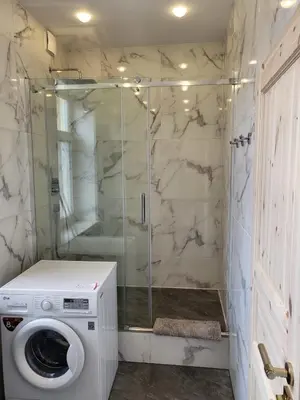 Ein Badezimmer in der Unterkunft Golden GaPa Central Chalet Apartment 32