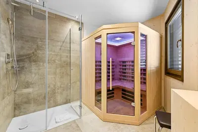 Ein Badezimmer in der Unterkunft Riverside Chalet Alpspitze