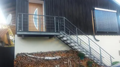 Das Gebäude in dem sich die Ferienwohnung befindet