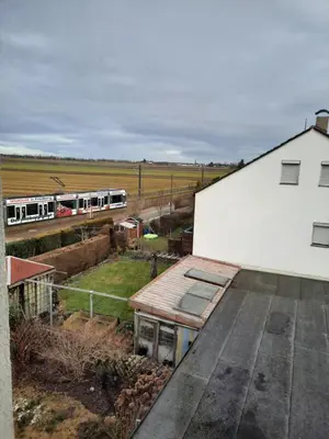 Das Gebäude in dem sich das Privatzimmer befindet