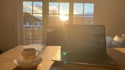 Blick auf den Sonnenuntergang/Sonnenaufgang von der Ferienwohnung aus oder aus der Nähe