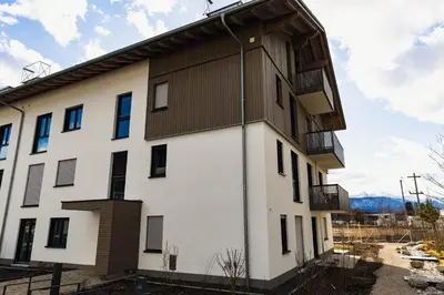 Das Gebäude in dem sich die Ferienwohnung befindet
