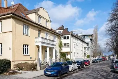 Das Gebäude in dem sich die Ferienwohnung befindet