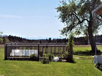 Ein Garten an der Unterkunft Strass4