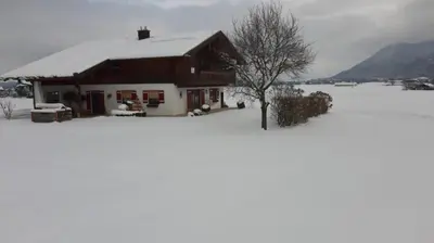Haus Maier im Winter