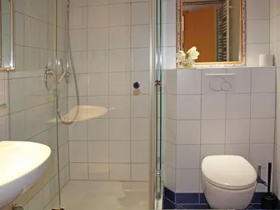 Ein Badezimmer in der Unterkunft Ferienhaus Nr 113, Typ A, Feriendorf Hochbergle, Allgäu
