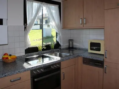 Küche/Küchenzeile in der Unterkunft Ferienhaus Nr 5, Typ A, Feriendorf Hochbergle, Allgäu