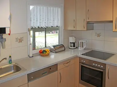 Küche/Küchenzeile in der Unterkunft Ferienhaus Nr 88, Typ A, Feriendorf Hochbergle, Allgäu