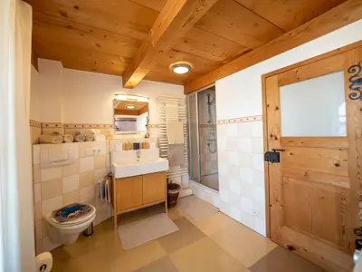 Ein Badezimmer in der Unterkunft OSWALD anno 1714
