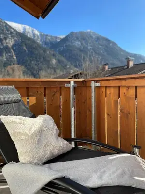 Ein allgemeiner Bergblick oder ein Berglick von der Ferienwohnung aus