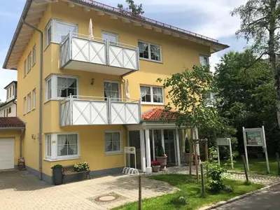 Das Gebäude in dem sich die Ferienwohnung befindet