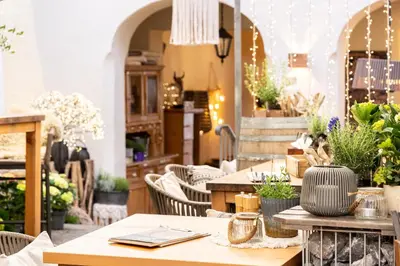 Ein Restaurant oder anderes Speiselokal in der Unterkunft das Dietmanns