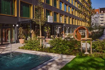 Der Swimmingpool an oder in der Nähe von WunderLocke Munich