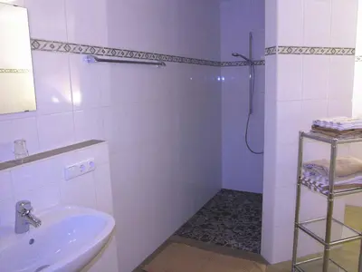 Ein Badezimmer in der Unterkunft Gästehaus Weissenbauer