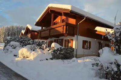 Feriendorf Via Claudia Haus 53 Alpenrose im Winter