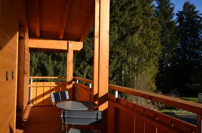 Ein Balkon oder eine Terrasse in der Unterkunft Feriendorf Via Claudia Haus 78 Platzhirsch