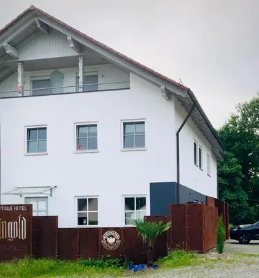Das Gebäude in dem sich das Hotel befindet