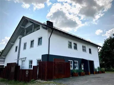 Das Gebäude in dem sich das Hotel befindet