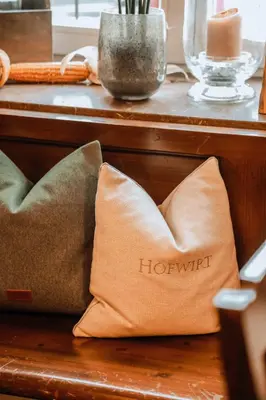 Ein Sitzbereich in der Unterkunft Hotel Hofwirt Neubeuern