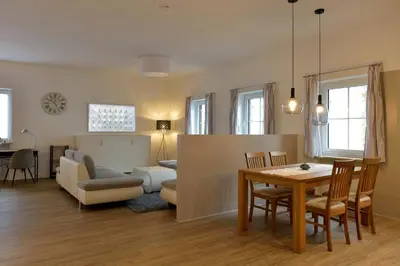Ein Sitzbereich in der Unterkunft Ferienwohnung Sicado Loft