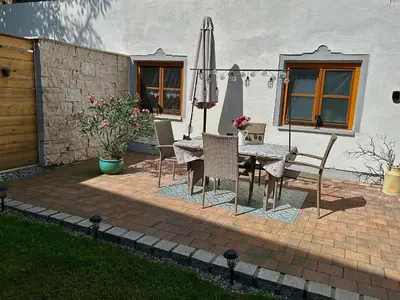 Ein Patio oder anderer Außenbereich in der Unterkunft Ferienwohnung Bärnham
