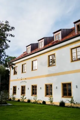 Das Gebäude in dem sich das Aparthotel befindet